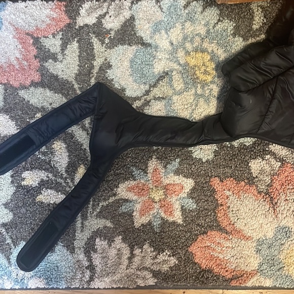 Puffer coat for pooch - Picture 2 of 4